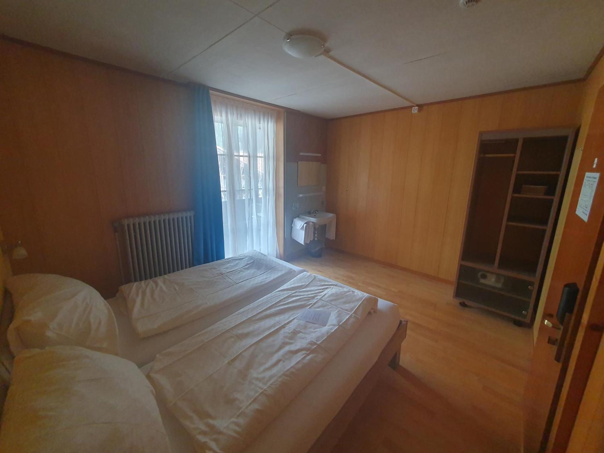 Gasthof Hirschen In Wilderswil Habitación foto